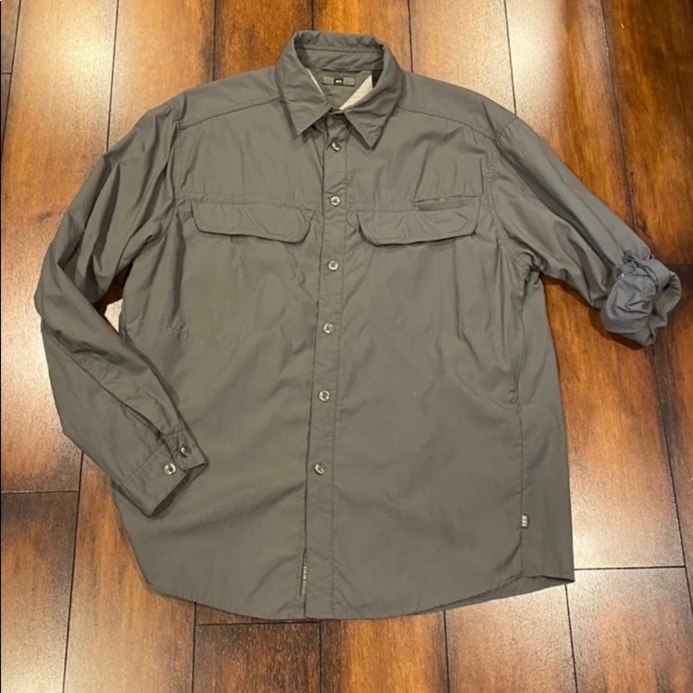 REI vented camp/hiking shirt M